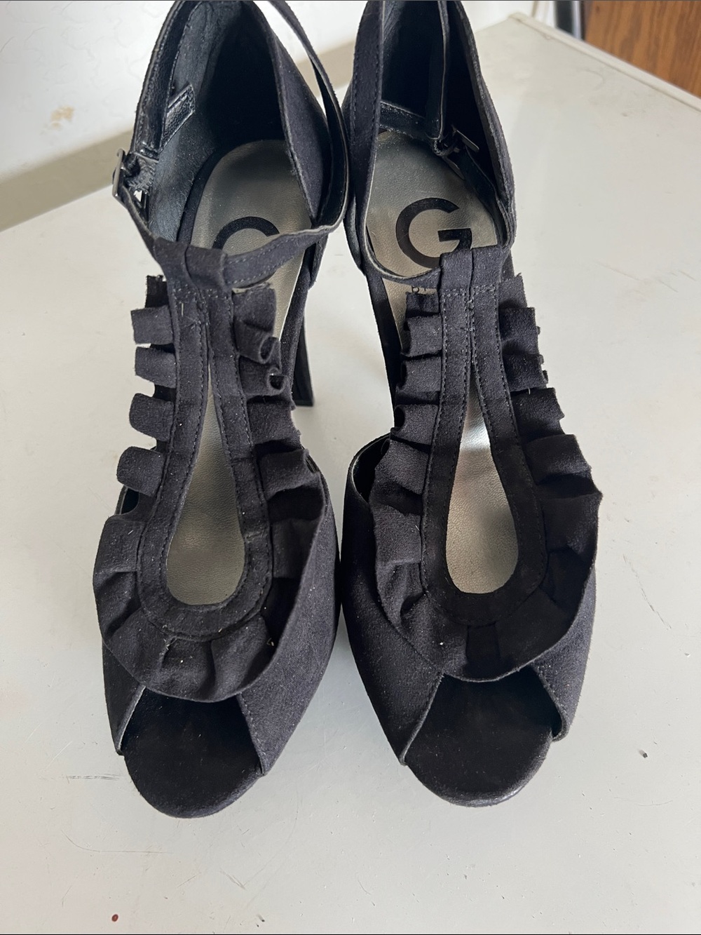 G by Guess Black Ruffle T-Strap Peep-Toe Platform Heels